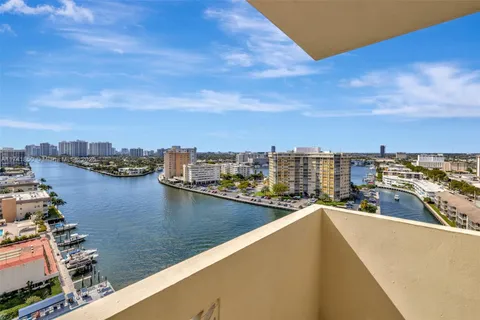 1833 S Ocean Dr # 1612, Hallandale Beach FL 33009