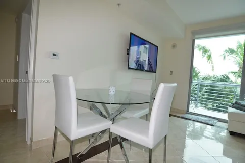 110 Washington Ave # 1512, Miami Beach FL 33139