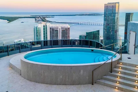 1000 Brickell Plz, Miami FL 33131