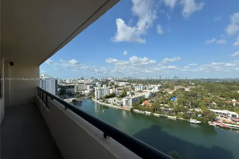 2555 Collins Ave # 2002, Miami Beach FL 33140