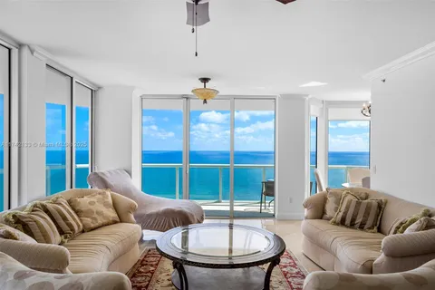 6365 Collins Ave # 3801, Miami Beach FL 33141