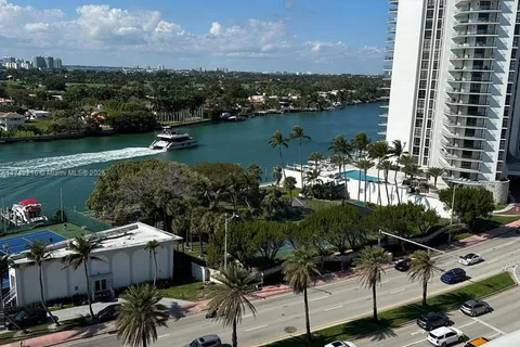 5401 Collins Ave # 922, Miami Beach FL 33140