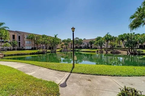 2826 S University Dr # 3102, Davie FL 33328