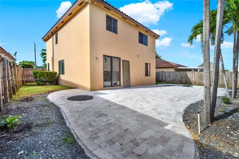 27073 SW 133rd Ct, Homestead FL 33032