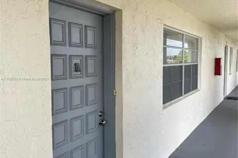 3099 NW 48th Ave # 455, Lauderdale Lakes FL 33313