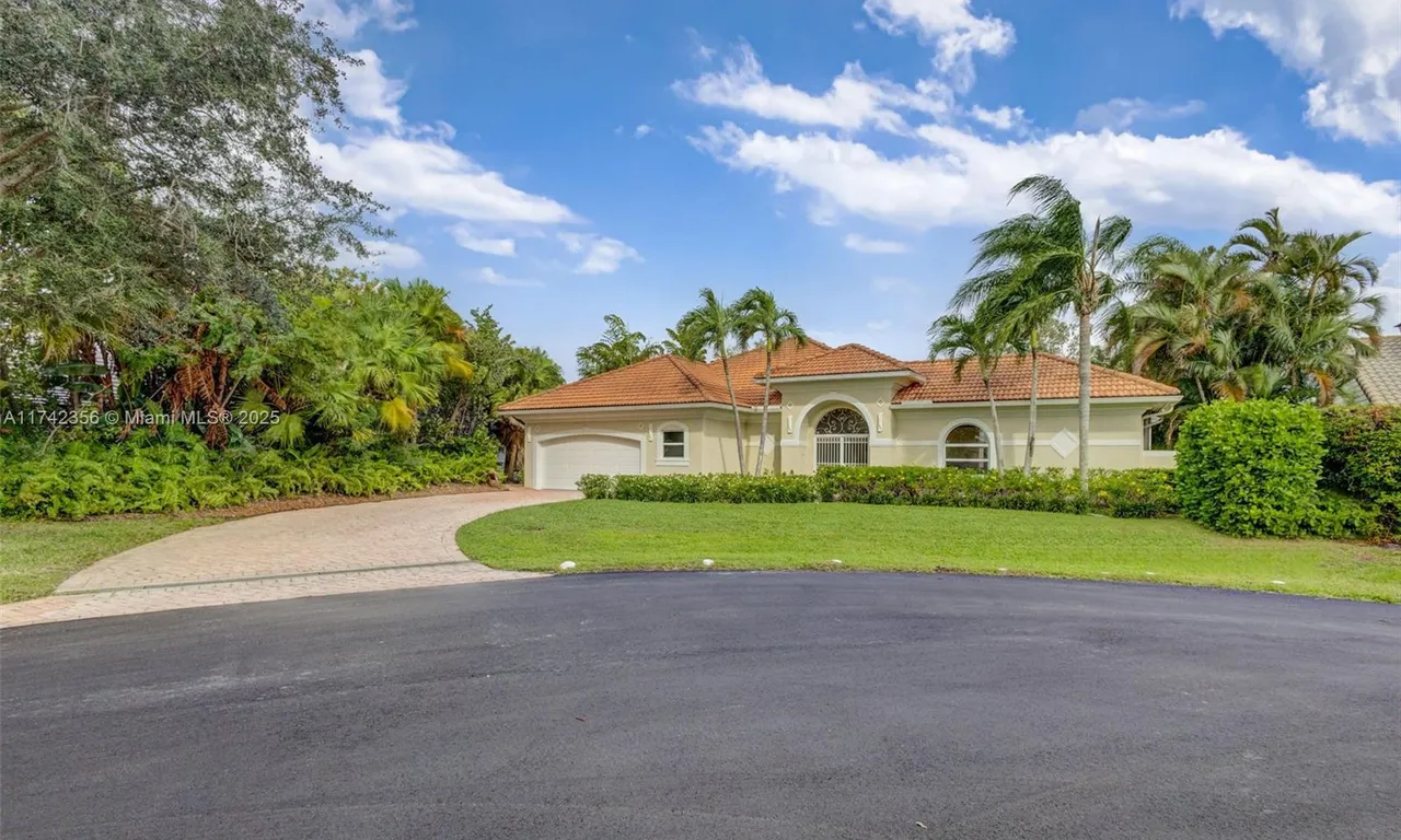 4 Mccairn Ct, Palm Beach Gardens FL 33418