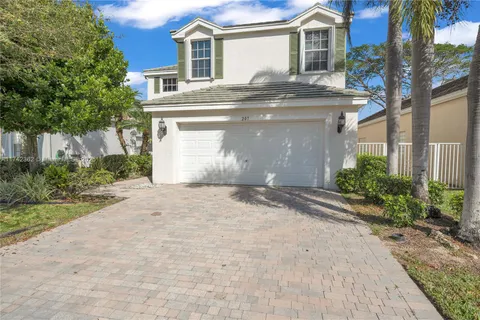 207 Berenger Walk, Royal Palm Beach FL 33414