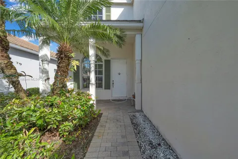 207 Berenger Walk, Royal Palm Beach FL 33414