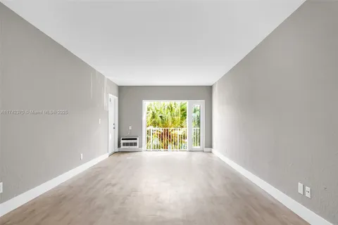 1075 101st E Bay Harbor Dr # 10, Bay Harbor Islands FL 33154
