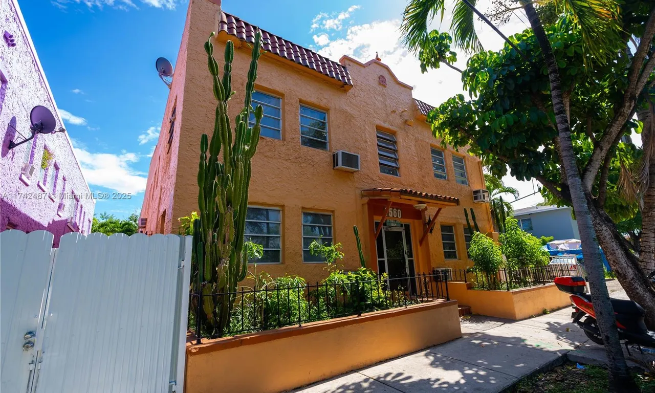 1560 SW 5th St, Miami FL 33135