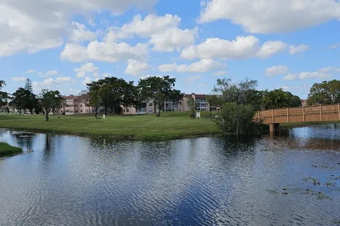 9380 Sunrise Lakes Blvd # 103, Sunrise FL 33322