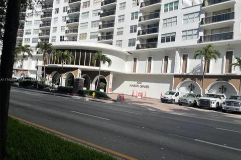 6039 W Collins Ave # 533, Miami Beach FL 33140