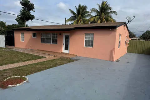 15831 NW 29th Ave, Miami Gardens FL 33054