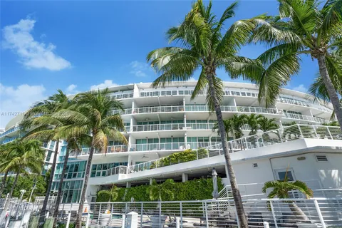 6580 Indian Creek Dr # 304, Miami Beach FL 33141