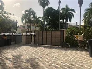 2002 Alton Rd, Miami Beach FL 33140