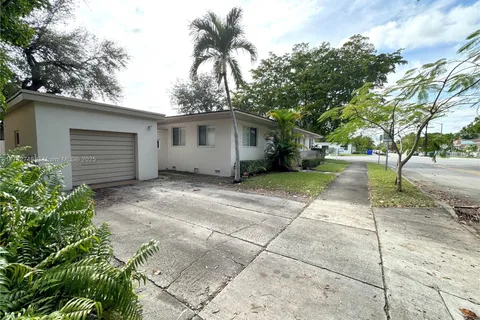 4 NE 47th St, Miami FL 33137