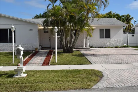 17851 SW 91st Ave, Palmetto Bay FL 33157