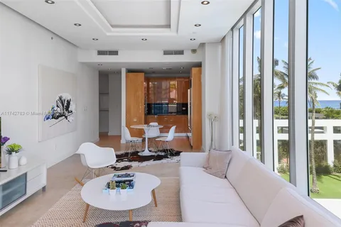 6799 Collins Ave # 211, Miami Beach FL 33141