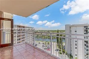 2025 NE 164th St # 904, North Miami Beach FL 33162