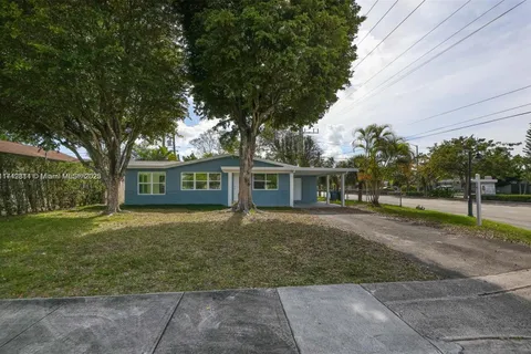 832 NW 28th St, Wilton Manors FL 33311