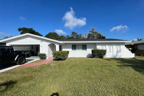 4421 NW 12th Ct, Lauderhill FL 33313