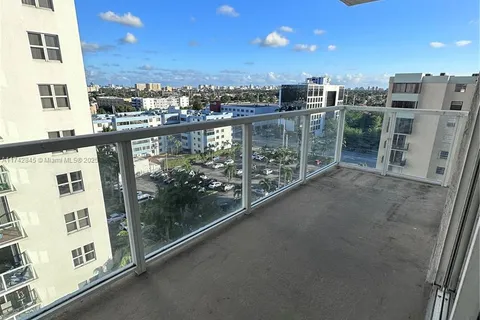 5091 NW 7th St # 1015, Miami FL 33126