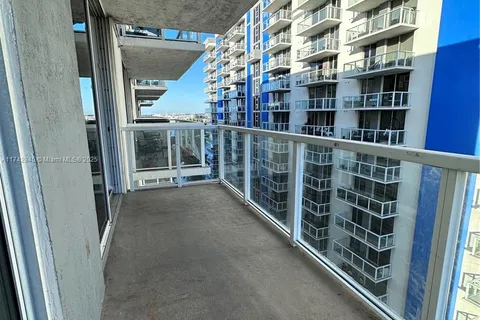 5091 NW 7th St # 1015, Miami FL 33126