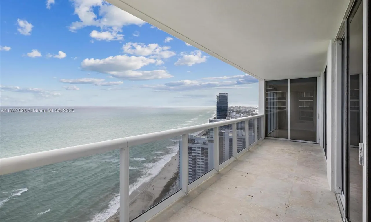 1850 S OCEAN DR # 3601, Hallandale Beach FL 33009