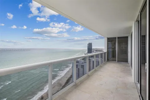 1850 S OCEAN DR # 3601, Hallandale Beach FL 33009