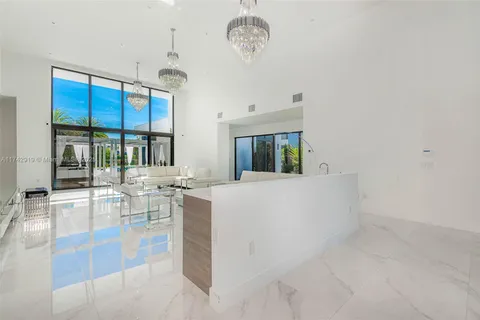16760 Natures Way # 16760, Weston FL 33326