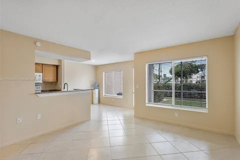 815 W Boynton Beach Blvd # 102, Boynton Beach FL 33426