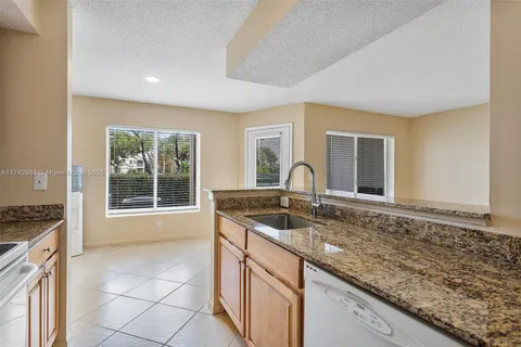 815 W Boynton Beach Blvd # 102, Boynton Beach FL 33426