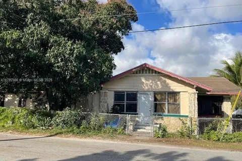 148 NE 57th St, Miami FL 33137