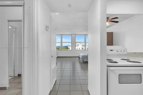 2899 Collins Ave # 1604, Miami Beach FL 33140