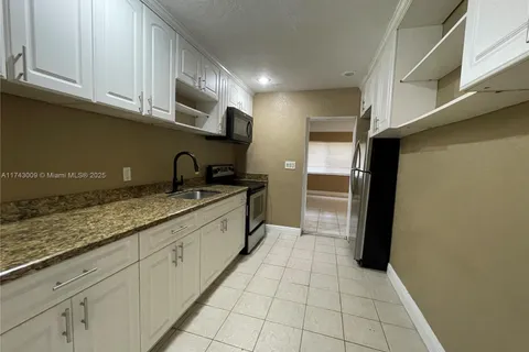 1472 NE 25TH CT, Pompano Beach FL 33064