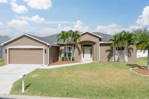 2743 Nature Pointe Loop, Fort Myers FL 33905