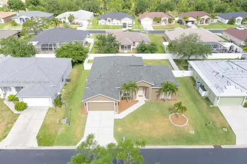 2743 Nature Pointe Loop, Fort Myers FL 33905