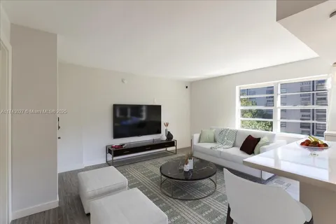 730 Pennsylvania Ave # 303, Miami Beach FL 33139