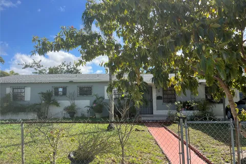 3540 NW 85th Ter, Miami FL 33147