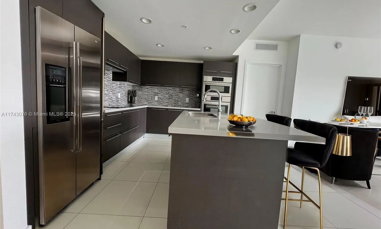 7661 NW 107th Ave # 408, Doral FL 33178