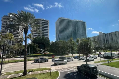 10210 Collins Ave # 202, Bal Harbour FL 33154