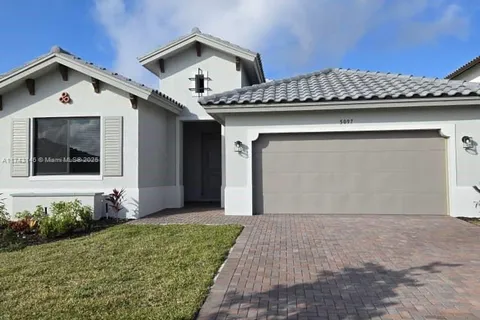 5097 PENELLA AVE, Ave Maria FL 34142