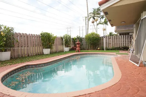 11080 Springfield Pl, Cooper City FL 33026