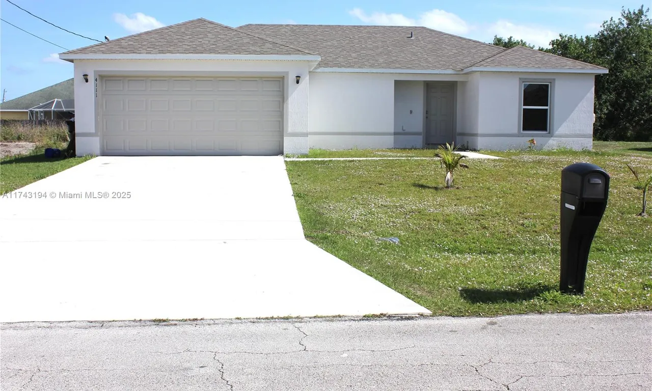 4111 SW Baltic St, Port St. Lucie FL 34953