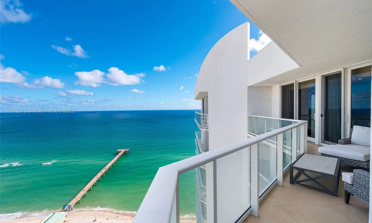 16485 Collins Ave, Sunny Isles Beach FL 33160