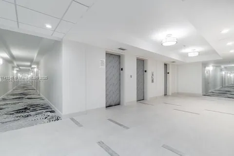 3001 S Ocean Dr # 1045, Hollywood FL 33019