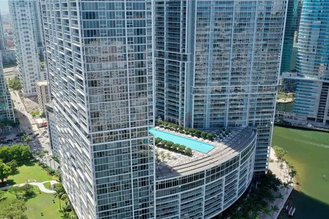 475 Brickell Ave # 3207, Miami FL 33131