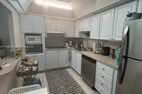 19390 Collins Ave # 510, Sunny Isles Beach FL 33160