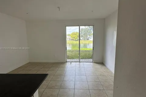 2819 SE 1st Dr # 9, Homestead FL 33033