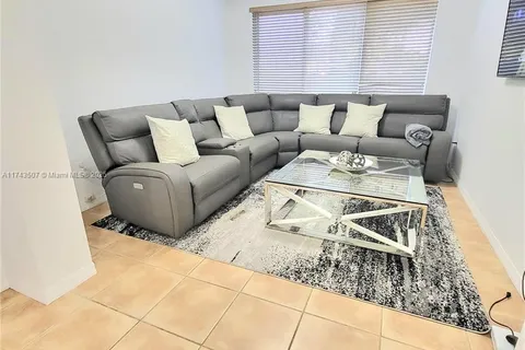 8354 NW 142nd St, Miami Lakes FL 33016